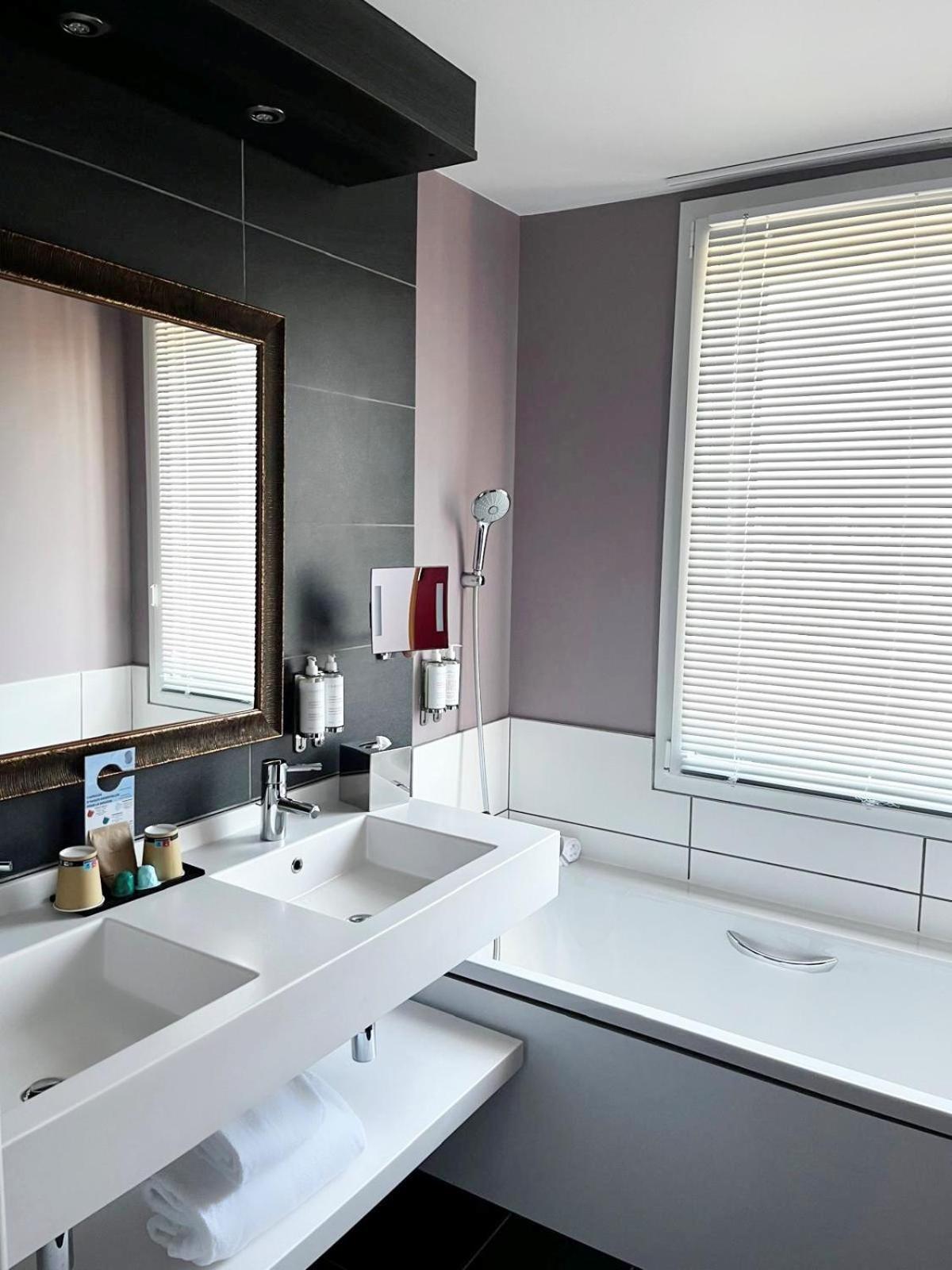 Mercure Lyon Centre - Gare Part Dieu Екстериор снимка